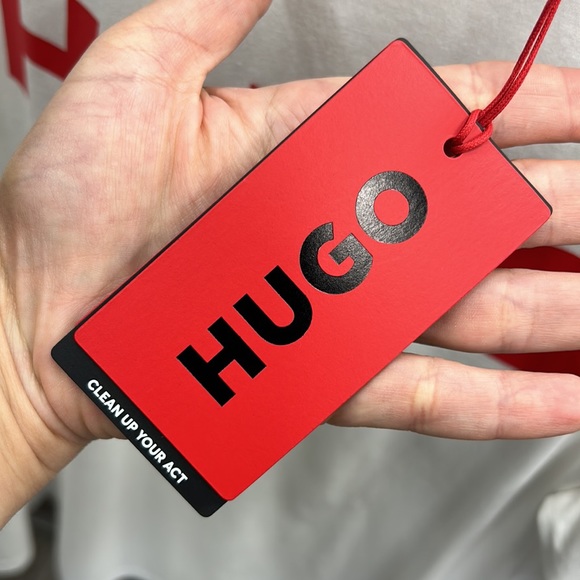 100% Authentic Hugo by Hugo Boss Men’s T-Shirt - NWT - Picture 4 of 6